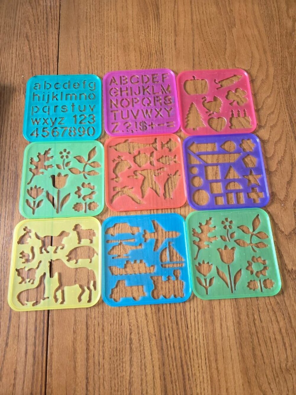 Vintage 1987 Tupperware set of 9 art stencils